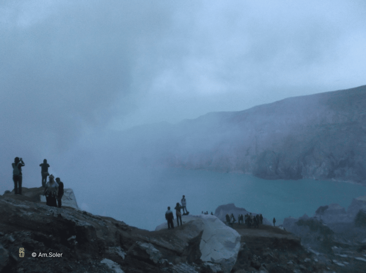 Mont Kawah Ijen : Volcan aux flammes bleues de Java