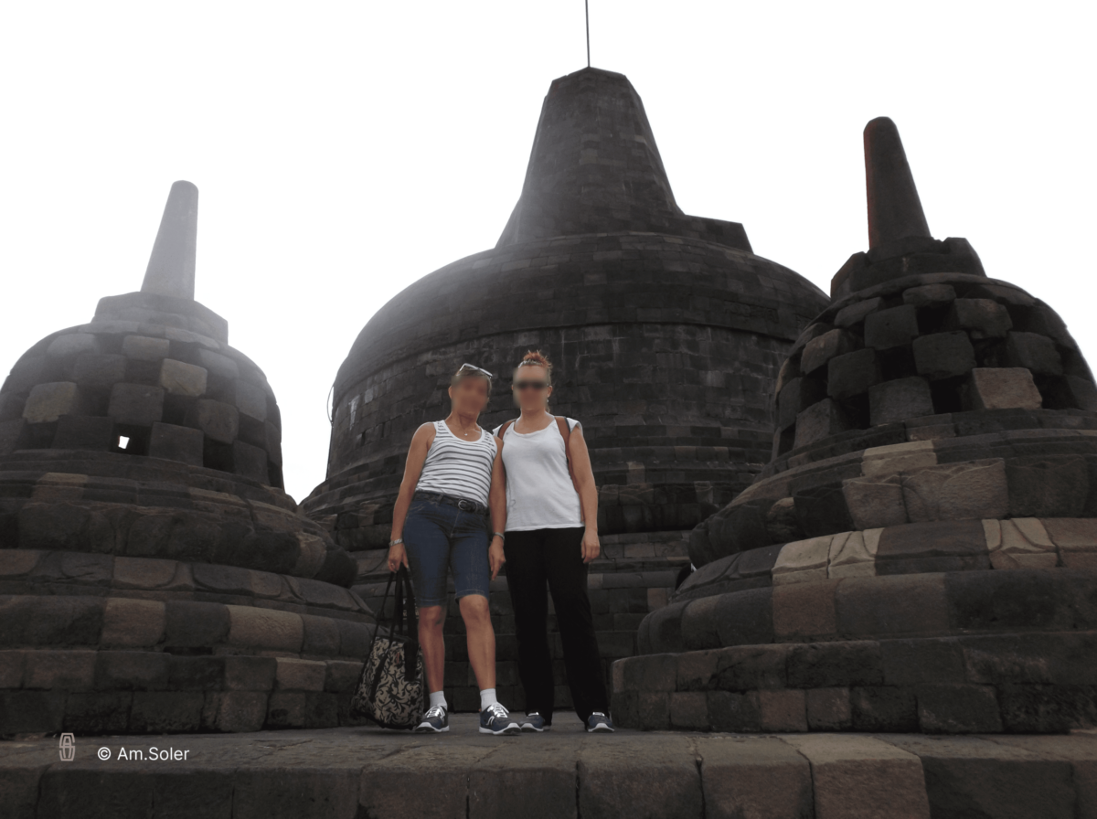 Les temples en Indonésie. Volcanoes and Spirituality in Java
