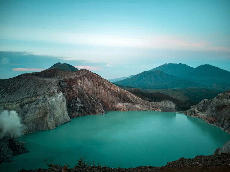 Mont kawa Ijen : Volcan aux flammes bleues de Java
