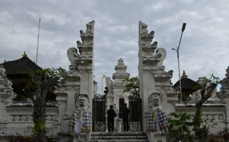 pura luhur uluwatu architecture temple hindou bali