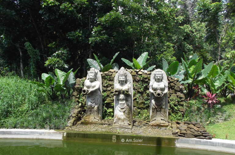 Statues à l'entrée de la Monkey Forest d'Ubud.