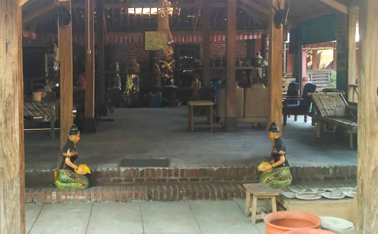 Pottery Pak Poyo Workshop Nglipo